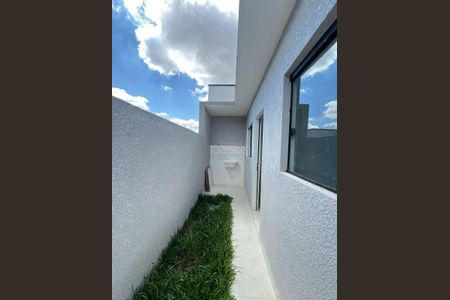 5_photo/94dcfdc0c5.201e42ffab0c16fd-ATLAS-4774de9e-9512-4973-9e33-2da77b9c93df.jpg de casa à venda com 2 quartos, 39m² em Tatuquara, Curitiba