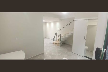 4_photo/94dcfdc0d3.2f15d505e37c7ac5-ATLAS-1157a587-c721-4804-84cd-cdc09a7fbb25.jpg de casa à venda com 2 quartos, 79m² em Tatuquara, Curitiba