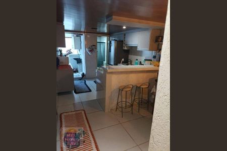 5_photo/94dcfdc15b.c27bb358fc36071b-ATLAS-7b031d64-21bb-4840-a96b-fb8ceff24529.jpg de casa à venda com 3 quartos, 45m² em Tatuquara, Curitiba