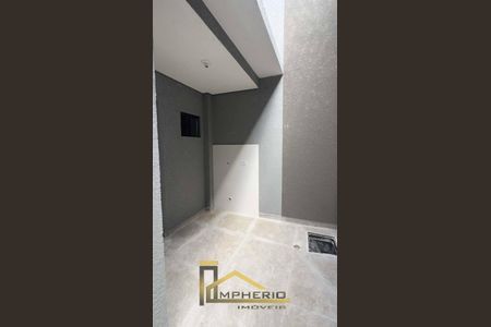 7_photo/94dcfdc5d1.005f75c31e2196e5-ATLAS-57a62be8-0f4e-4868-964b-ab1668328ead.jpg de casa à venda com 2 quartos, 53m² em Tatuquara, Curitiba