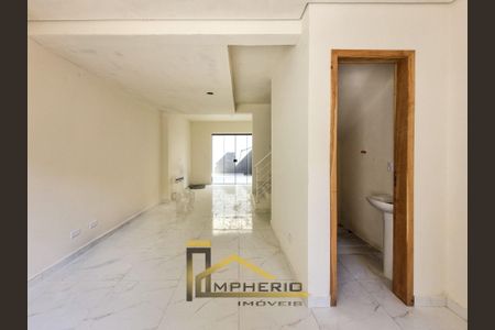 3_photo/94dcfdc5d1.9f7a89b2cf04e1f2-ATLAS-be0adb33-5fee-490e-b4db-ba702c479a33.jpg de casa à venda com 3 quartos, 74m² em Tatuquara, Curitiba