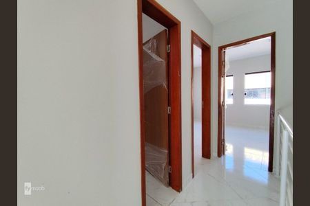 14_photo/94dcfdc5d1.9f7a89b2cf04e1f2-ATLAS-ebc967bf-f71d-4153-ae05-cfb087d64f26.jpg de casa à venda com 2 quartos, 74m² em Tatuquara, Curitiba