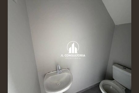 6_photo/94dcfdc5d1.dbde3f6456efdaae-ATLAS-b84af1e5-f84e-437e-9bdd-2d7f29815ebd.jpg de casa à venda com 2 quartos, 53m² em Tatuquara, Curitiba