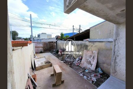 2_photo/94dcfdc6db.2fed7e95ddef69d8-ATLAS-ba219fd7-59e6-403e-8174-8540659af1e8.jpg de casa à venda com 3 quartos, 82m² em Tatuquara, Curitiba