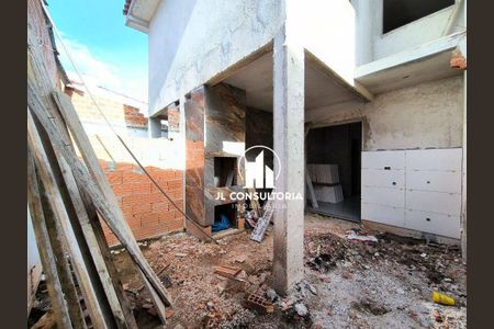 4_photo/94dcfdc6db.2fed7e95ddef69d8-ATLAS-e762d389-3296-4cf7-be34-54b56df02b23.jpg de casa à venda com 3 quartos, 82m² em Tatuquara, Curitiba