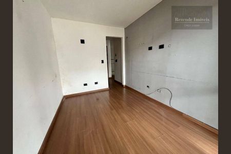 5_photo/94dcfdc94f.33f7807c162f64fa-ATLAS-29c44f61-e9aa-4cc6-850d-91457274e07c.jpg de casa à venda com 2 quartos, 70m² em Tatuquara, Curitiba