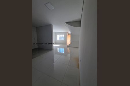 4_photo/94dcfdcdd1.4582380f9d366552-ATLAS-1a312cb7-d6b0-4417-b0fe-12485870b00d.jpg de casa à venda com 2 quartos, 44m² em Tatuquara, Curitiba
