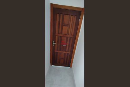 7_photo/94dcfdcf3f.b7c6d485fa579357-ATLAS-fb308cc1-313f-41ac-9e92-26976d96e0a3.jpg de casa à venda com 2 quartos, 44m² em Tatuquara, Curitiba