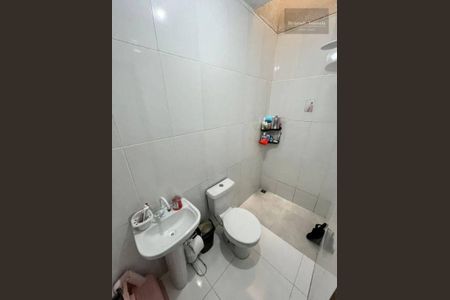 5_photo/94dcfdd04b.ac0348e2c36065f2-ATLAS-7b4cac34-3d49-4982-9a4c-ab75b76dee5b.jpg de casa à venda com 2 quartos, 60m² em Tatuquara, Curitiba