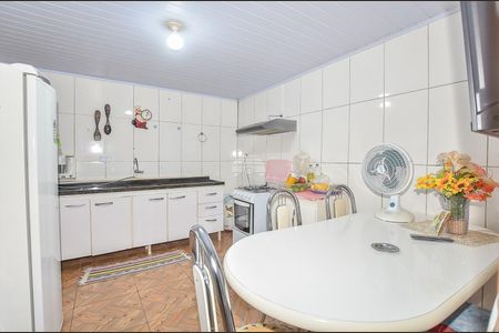 3_photo/94dcfdd1bd.df2406aa61ba3211-ATLAS-101d0616-8d51-409f-b3a5-6c28a78b3bbe.jpg de casa à venda com 3 quartos, 80m² em Tatuquara, Curitiba