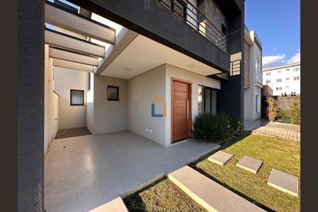 4_photo/94dcfdd51f.a8d492c195b4b85a-ATLAS-8343e802-d1e9-43c5-aeb5-54d1f73d4dba.jpg de casa à venda com 3 quartos, 121m² em Campo de Santana, Curitiba