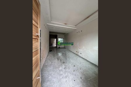 7_photo/94dcfdd80d.bbd0c06dccd8b6dc-ATLAS-ad9787ac-93b5-47ce-a40e-8ef7555f30d9.jpg de casa à venda com 3 quartos, 82m² em Campo de Santana, Curitiba