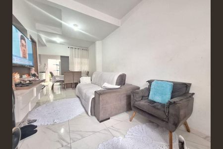5_photo/94dcfdd83f.b760bf5d8bb46efe-ATLAS-b7156625-9225-43cd-a7e8-95c471d20dc1.jpg de casa à venda com 3 quartos, 79m² em Campo de Santana, Curitiba