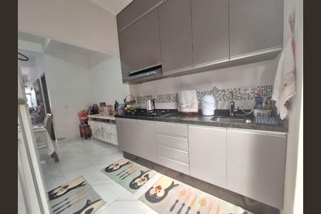 9_photo/94dcfdd83f.b760bf5d8bb46efe-ATLAS-e41aeab2-3c03-4b65-8049-2cf9c20284fd.jpg de casa à venda com 3 quartos, 79m² em Campo de Santana, Curitiba