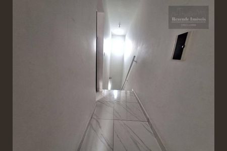 6_photo/94dcfdd83f.d83f7d0cb4c81861-ATLAS-42dcc7cf-322a-4ff8-8a5c-f1a41f4f21df.jpg de casa à venda com 3 quartos, 79m² em Campo de Santana, Curitiba