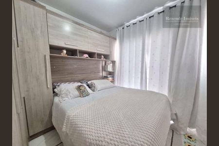 5_photo/94dcfdd83f.d83f7d0cb4c81861-ATLAS-b835cd84-3d79-4997-aec0-a4efb1bc0fc1.jpg de casa à venda com 3 quartos, 79m² em Campo de Santana, Curitiba