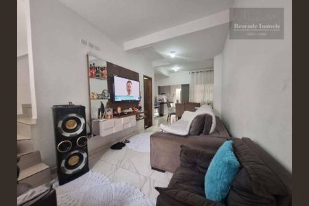 4_photo/94dcfdd83f.d83f7d0cb4c81861-ATLAS-f4258c50-ce6f-4de3-8921-4c802ccff36f.jpg de casa à venda com 3 quartos, 79m² em Campo de Santana, Curitiba