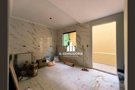 6_photo/94dcfdd859.b0a6bfb301237135-ATLAS-ceb1f77a-d59b-4224-947c-ee9450288e39.jpg de casa à venda com 3 quartos, 80m² em Campo de Santana, Curitiba