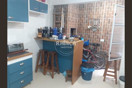 9_photo/94dcfdd93b.980f7dc2f2d81f2a-ATLAS-1e3cc82b-22cf-4fc8-9b2f-cbbaf92cae21.jpg de casa à venda com 3 quartos, 112m² em Campo de Santana, Curitiba