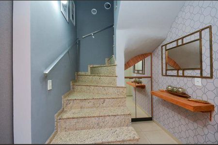 22_photo/94dcfdd9b5.12917f666bbf568e-ATLAS-37752b61-452a-40f4-96bd-65fbf87ccbee.jpg de casa à venda com 4 quartos, 270m² em Campo de Santana, Curitiba