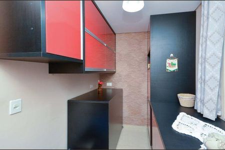 11_photo/94dcfdd9b5.12917f666bbf568e-ATLAS-4e96d5b1-334c-4480-9a73-8b25dee2be38.jpg de casa à venda com 4 quartos, 270m² em Campo de Santana, Curitiba