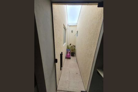 20_photo/94dcfdd9e3.46ae6cbe0761d4fa-ATLAS-26cc0475-54fd-46af-8a51-01ededace0a4.jpg de casa à venda com 3 quartos, 87m² em Campo de Santana, Curitiba