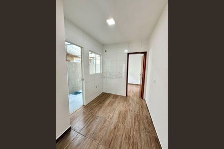 4_photo/94dcfddc05.ebbd8bc3dc39b939-ATLAS-4e6a3644-8721-4c9c-bcb9-5a28d98f6493.jpg de casa à venda com 3 quartos, 60m² em Campo de Santana, Curitiba