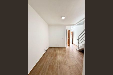 1_photo/94dcfddc07.521465a1a6cc0fb0-ATLAS-263c9935-c660-4b9f-8ca2-c2fe76fbf0b0.jpg de casa à venda com 3 quartos, 60m² em Campo de Santana, Curitiba