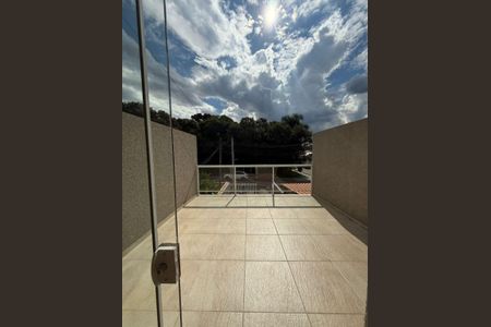 3_photo/94dcfddc07.521465a1a6cc0fb0-ATLAS-3a15cabb-12c3-488d-ae16-c5c03db40323.jpg de casa à venda com 3 quartos, 60m² em Campo de Santana, Curitiba