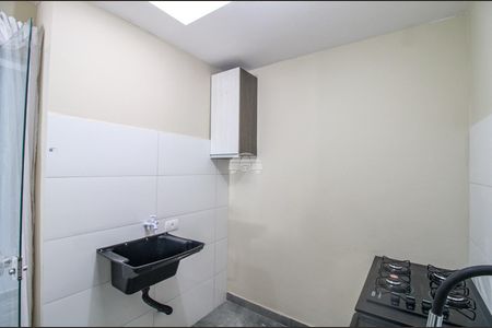 4_photo/94dcfddc25.f24c4bd8044e1d15-ATLAS-f85d7815-fdb4-4e7b-ae0e-800cc6bba9cf.jpg de casa para alugar com 1 quarto, 24m² em Campo de Santana, Curitiba