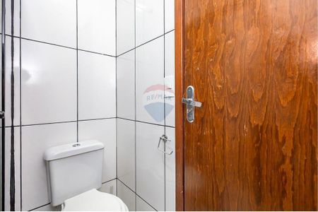 20_photo/94dcfddc97.014d739fb69e46b1-ATLAS-9759c1f0-e81e-4513-88ac-cb32f66bbc49.jpg de casa à venda com 2 quartos, 45m² em Campo de Santana, Curitiba