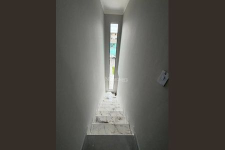 10_photo/94dcfdded5.be31b5bde481aac2-ATLAS-d62a4f07-6d16-4479-8ced-4b72a2f3a8fe.jpg de casa à venda com 3 quartos, 73m² em Campo de Santana, Curitiba