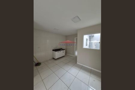 5_photo/94dcfddedb.d83f6bba92732ca4-ATLAS-5f9b4f83-4f54-4b55-ac7e-86c0a9f1c9ac.jpg de casa à venda com 2 quartos, 39m² em Campo de Santana, Curitiba