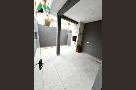 7_photo/94dcfddf41.06db720b61ca2d66-ATLAS-ade566bf-7d61-48bf-a42c-727fe0196353.jpg de casa à venda com 3 quartos, 73m² em Campo de Santana, Curitiba