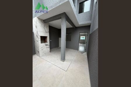 8_photo/94dcfddf41.06db720b61ca2d66-ATLAS-c09b3d0d-43d5-43d5-b5a8-01a021241ac7.jpg de casa à venda com 3 quartos, 73m² em Campo de Santana, Curitiba