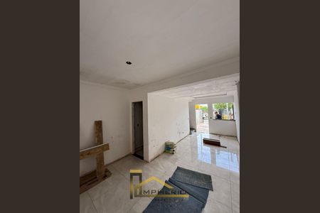 5_photo/94dcfddf5b.184fdcab1decce0f-ATLAS-baab9e7e-496f-4d21-ae91-338283c97199.jpg de casa à venda com 3 quartos, 80m² em Campo de Santana, Curitiba