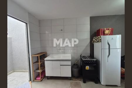 14_photo/94dcfe0a91.3237bba8f599d09d-ATLAS-b2cdc177-3b96-4155-ad23-423b19bc44f6.jpg de casa à venda com 2 quartos, 33m² em Campo de Santana, Curitiba