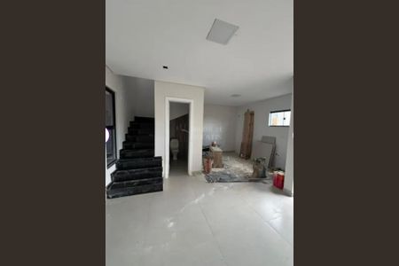 5_photo/94dcfe6251.e203c0f089b45666-ATLAS-45105dff-b10e-401d-b17e-2bfe90a8e50d.jpg de casa à venda com 3 quartos, 110m² em Campo de Santana, Curitiba