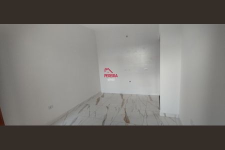 5_photo/94dcfe6325.ce841d1b5fd14724-ATLAS-cb59cd82-8ff8-42a0-ac13-e524d6aca4e9.jpg de casa à venda com 2 quartos, 40m² em Campo de Santana, Curitiba