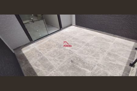 28_photo/94dcfe708f.e6338b441424abe5-ATLAS-e28a6ae1-d830-421d-abfd-1fce60233e74.jpg de casa à venda com 3 quartos, 50m² em Campo de Santana, Curitiba