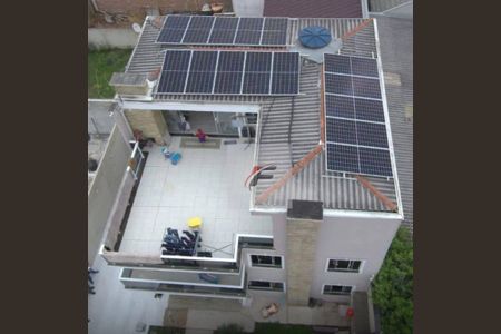 2_photo/94dcfe709b.2f15d505e37c7ac5-ATLAS-e23a8166-06da-4c8f-9ea8-c46be63bb939.jpg de casa à venda com 4 quartos, 350m² em Campo de Santana, Curitiba