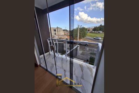 5_photo/94dcfe70b9.0e3c25eab8b6dd24-ATLAS-4e4f2566-815a-4e0e-bf5d-55cec3a73bed.jpg de casa à venda com 3 quartos, 87m² em Campo de Santana, Curitiba