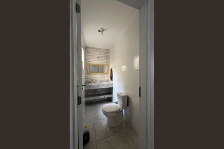 2_photo/94dcfe7563.518f0dae69648b1d-ATLAS-fb10b0fd-5d84-48d3-a50e-2f8d0a0e24c8.jpg de casa à venda com 4 quartos, 120m² em Campo de Santana, Curitiba