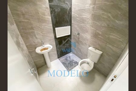 4_photo/94dcfe7595.5b63f18bcccc212e-ATLAS-1dade6da-50ed-493e-a61b-432c3b49938d.jpg de casa à venda com 3 quartos, 82m² em Campo de Santana, Curitiba