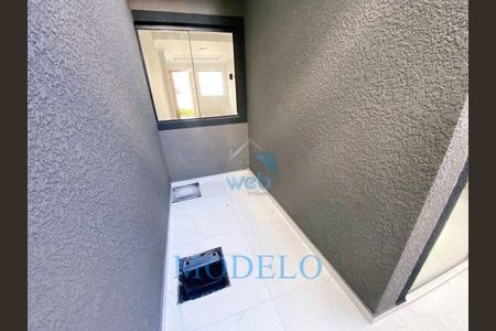 11_photo/94dcfe7595.5b63f18bcccc212e-ATLAS-6545c98d-9e1c-474b-ae02-9cf4109a9b15.jpg de casa à venda com 3 quartos, 82m² em Campo de Santana, Curitiba