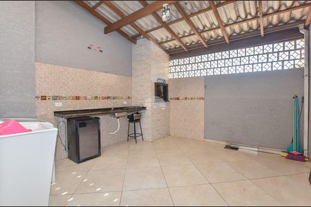 16_photo/94dcfe7623.c6b8d8ccc2555c1d-ATLAS-ed9ed3f2-b9dd-489c-9c93-c84bf059ffbc.jpg de casa à venda com 2 quartos, 72m² em Campo de Santana, Curitiba