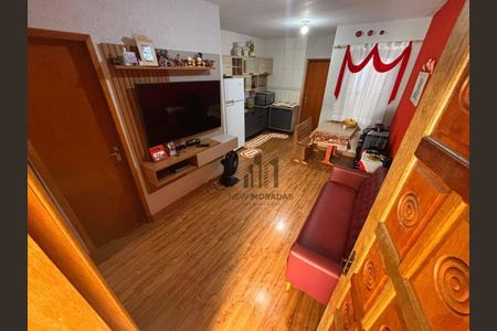 4_photo/94dcfe7695.15604e16f11eddfa-ATLAS-26979404-edad-4b44-a1f4-1609efd154c7.jpg de casa à venda com 2 quartos, 40m² em Campo de Santana, Curitiba