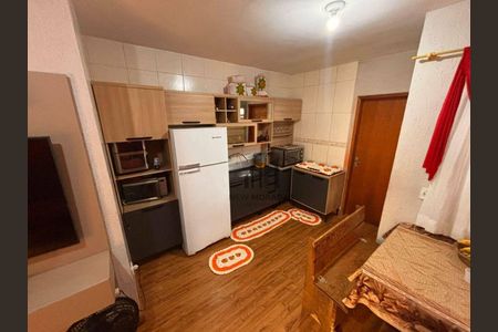 11_photo/94dcfe7695.15604e16f11eddfa-ATLAS-cf4c4daf-e217-4eef-a2e8-6d95120963c1.jpg de casa à venda com 2 quartos, 40m² em Campo de Santana, Curitiba