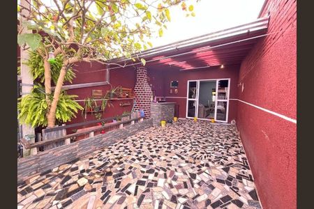 16_photo/94dcfe76c5.8cbbc6e43ead3576-ATLAS-4ba6dc0d-1442-4822-80ef-52edfee60882.jpg de casa à venda com 2 quartos, 60m² em Campo de Santana, Curitiba