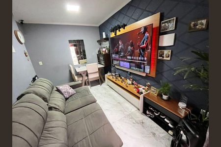 5_photo/94dcfe76c5.8cbbc6e43ead3576-ATLAS-929f3dd6-b334-48d3-9a15-e675d298afb8.jpg de casa à venda com 2 quartos, 60m² em Campo de Santana, Curitiba